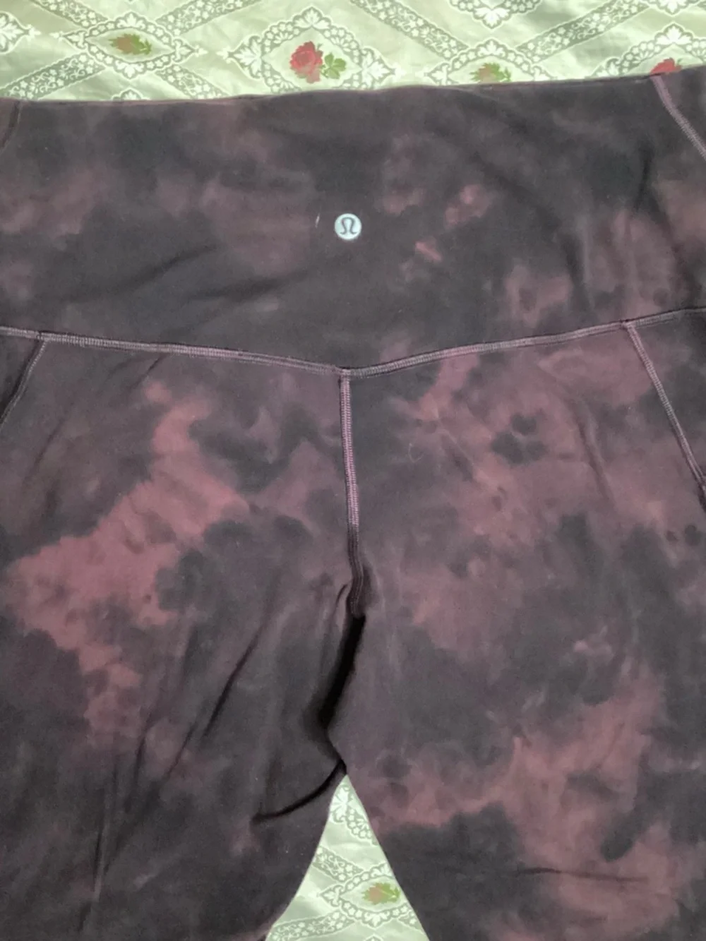 Lululemon Tie-Dye High-Waist Leggings - Plum/Black 12 - Picture 2 of 9